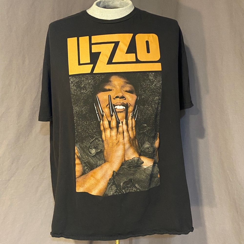 Black Lizzo Graphic T-Shirt